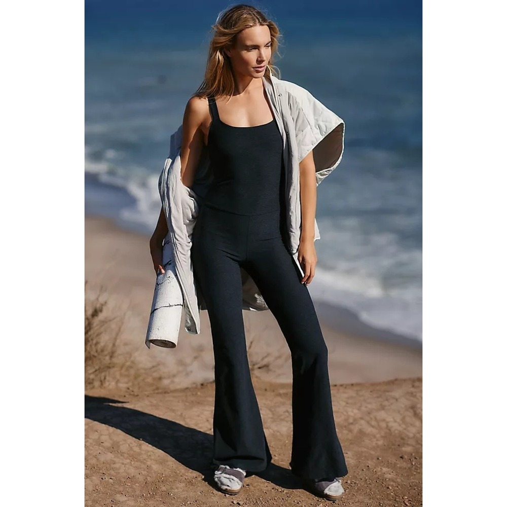 Beyond Yoga Spacedye Hit The Scene Flare Jumpsuit Black Womens Size Medium